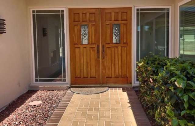 16592 Wellington Gallery 3