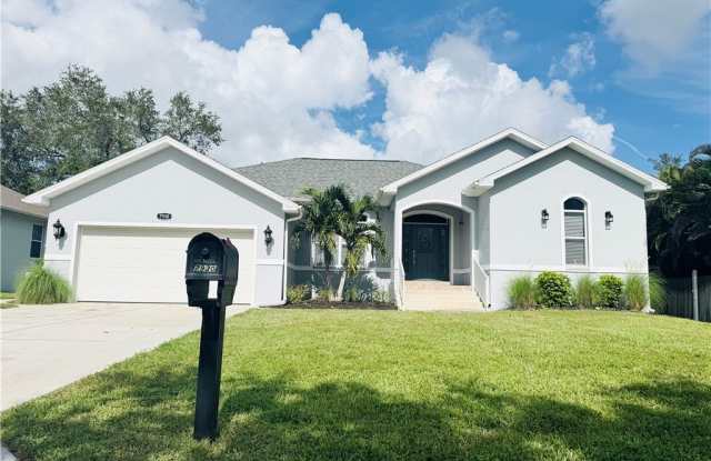 7930 Sandel Wood Circle W photos photos