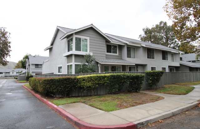 Two-Story 2-Bedroom Condo in North San Bernardino! photos photos