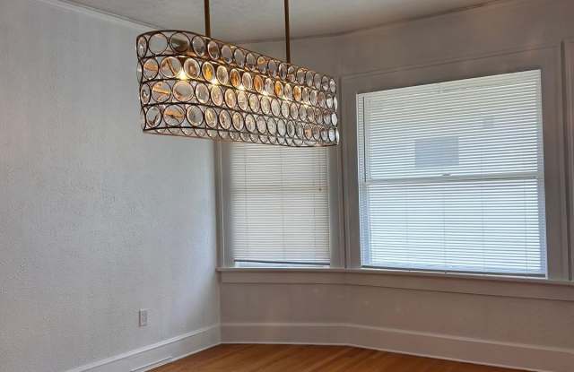 5800 Prospect Avenue Gallery 3