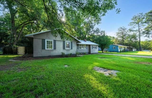 1268 Norman Drive Leeds, AL 35094 Gallery 3