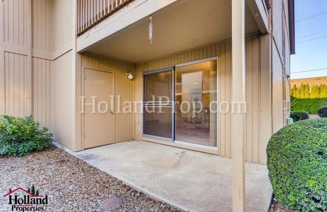 Comfy 1 Bedroom 1 Bathroom Apartment in Forest Grove!!!! photos photos