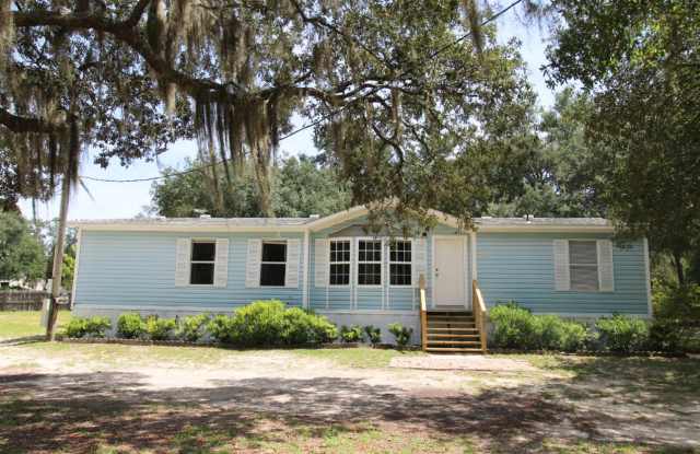 Reduced Price In Panacea! 3-Bedroom Available! Gallery 1