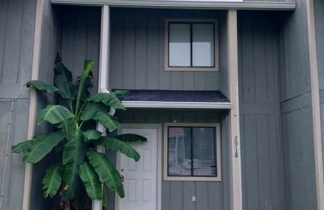 COMPLETELY UPDATED 2 Bedroom 1.5 bath townhome, ONLY 10 miles to TAFB, photos photos