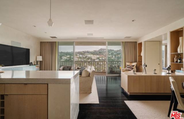 9255 Doheny Rd photos photos