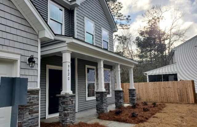 Charming 4-Bedroom Home for Rent in a Peaceful Neighborhood! photos photos