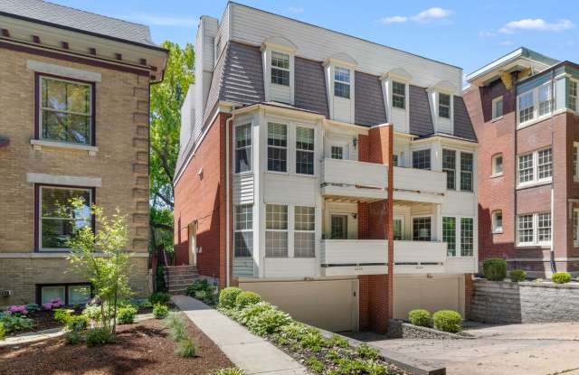 Spacious 1,440 SF Central West End Home with Garage Parking, Pool Access & Close to BJC/WashU photos photos