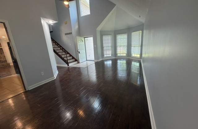 Unique 3BR/2.5BA Southwest Columbia Rental – Near Rock Bridge High! Gallery 4