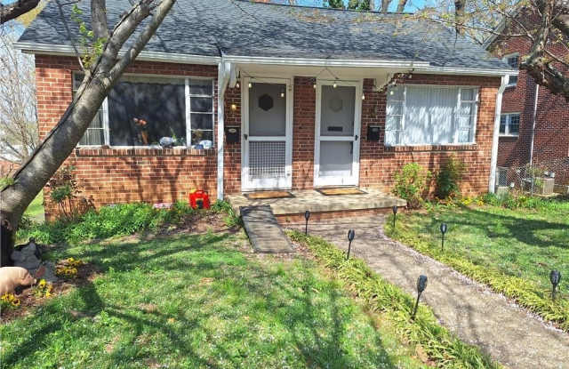 175 West End Boulevard photos photos