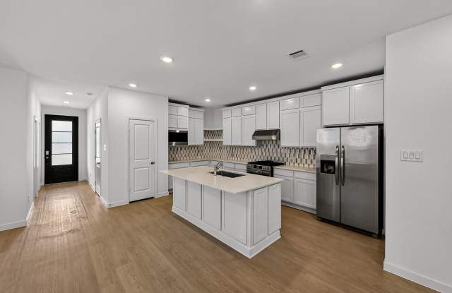 5822 Majestic Sky Drive Gallery 3