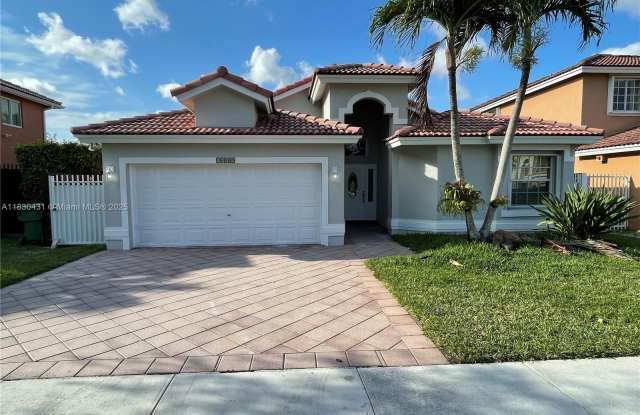 16469 SW 100th Ter photos photos