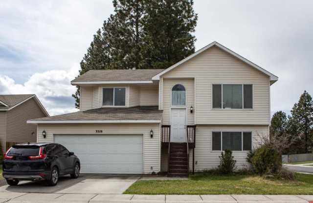4 Bedroom in Cheney photos photos