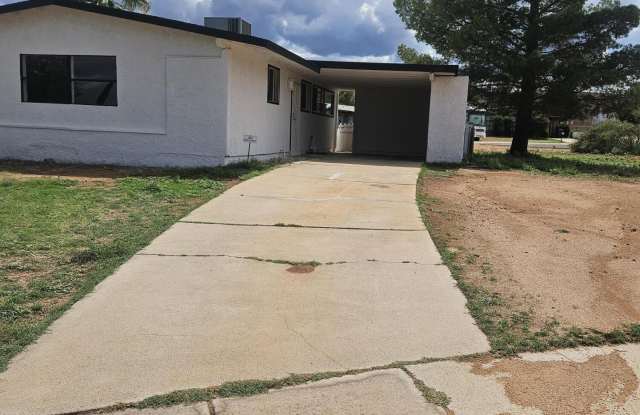 216 TREE TOP Avenue photos photos
