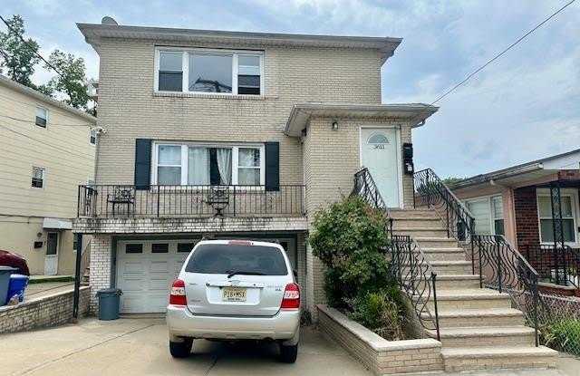3611 Grand Avenue photos photos