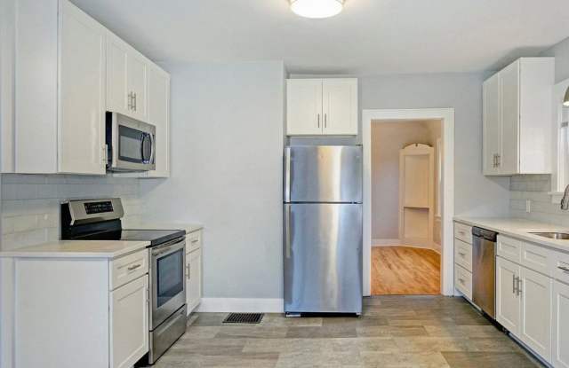 4 Bed | 2.5 Bath | Forest Hills Area | End of Cul-de-Sac photos photos