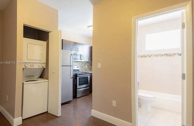 5416 NE 1st Ct photos photos