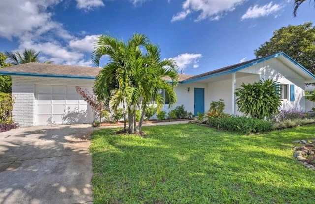1036 Coral Drive photos photos