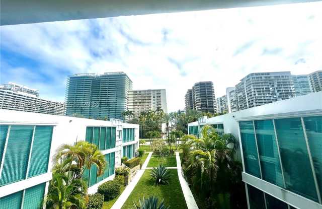 10178 Collins Ave Gallery 2