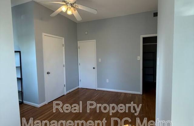 620 7th St NE - 620 7th St NE #A Gallery 3