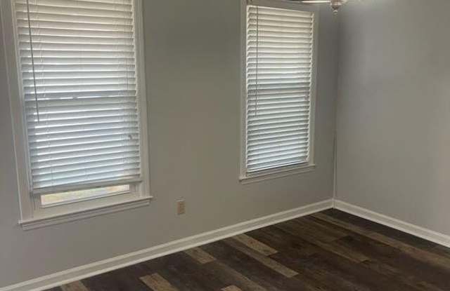 709 Bay Tree Circle Gallery 2