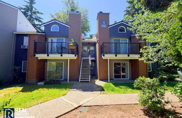 Saybrook Condo! 1 Bed/1 Bath with In-Unit Washer & Dryer & Covered Patio! Gallery 3