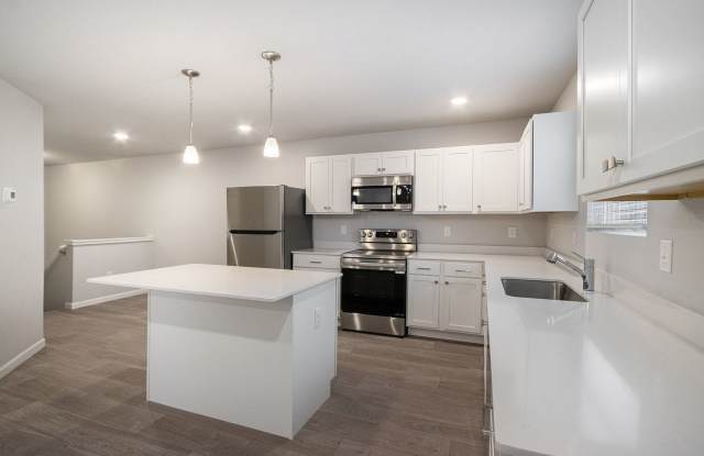 1 Month FREE Rent! Applied to Your First Full Month. Terms & Conditions Apply. Gallery 3
