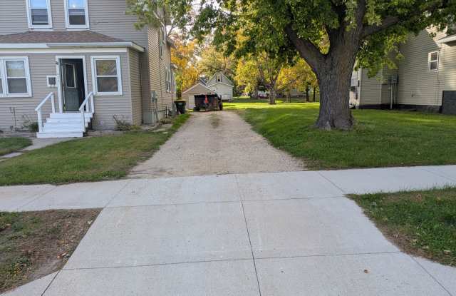 3-1.5 house with shed and deck Gallery 4