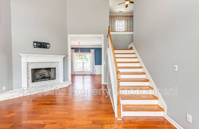 701 Brent Glen Place Gallery 4