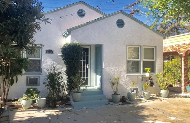3356 LARGA Avenue - 3356 Larga Avenue, Los Angeles, CA 90039