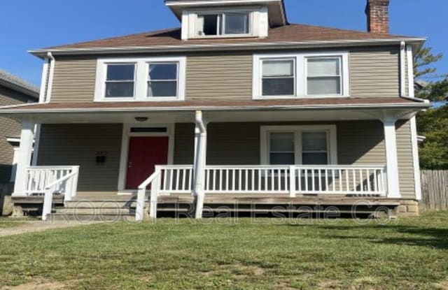 372 E. 13th Avenue photos photos