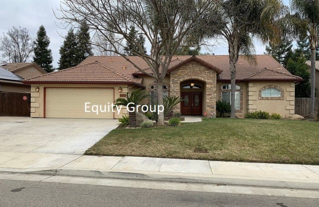 1008 East Arlen Ave - 1008 East Arlen Avenue, Visalia, CA 93292