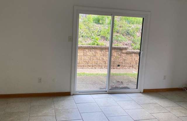 237 HOLLY DRIVE Gallery 3
