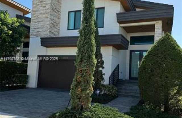 10376 NW 76th Ter #0 DORAL, FL 33178 photos photos