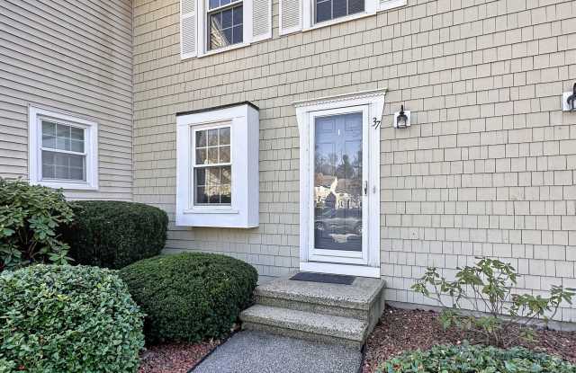 37 Hubbard Run Drive unit: 37 photos photos