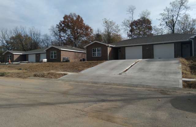 405 2nd Street - 2 photos photos