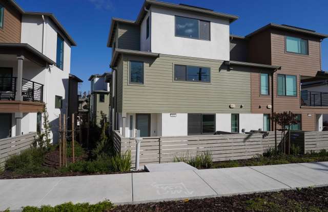 Beautiful Walnut Creek Townhome! photos photos