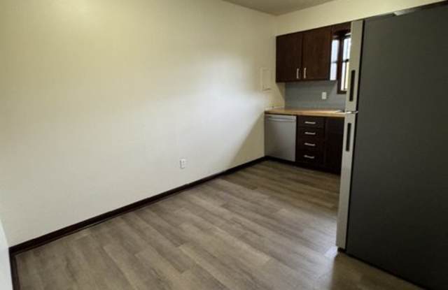 711 West Washington Avenue - 711-4 Gallery 3