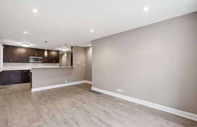 2553 W Summerdale Avenue Gallery 4