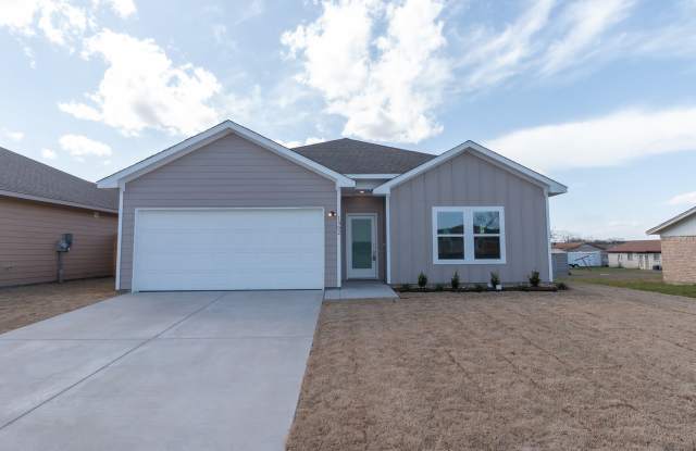 1902 Oliver St photos photos