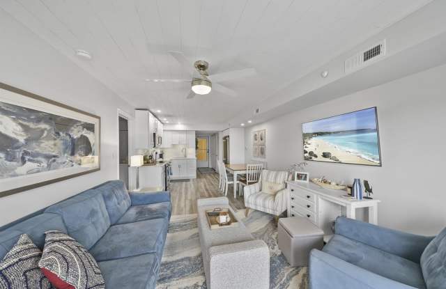 345 Pioneer Dr # GFGTYY55 Gallery 1