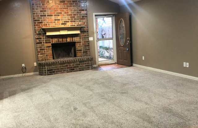1300 Westcliff Pkwy #6 Gallery 3