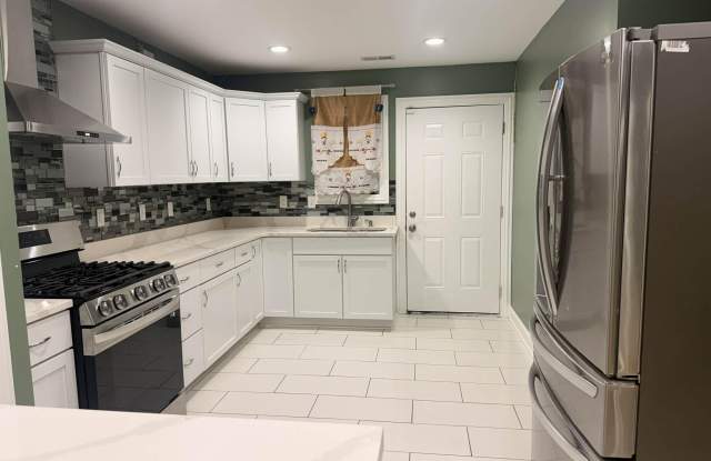 524 S Oakley Avenue photos photos