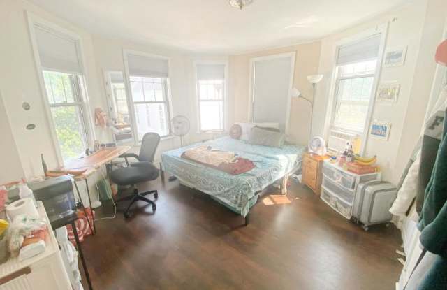 739 Parker St. photos photos