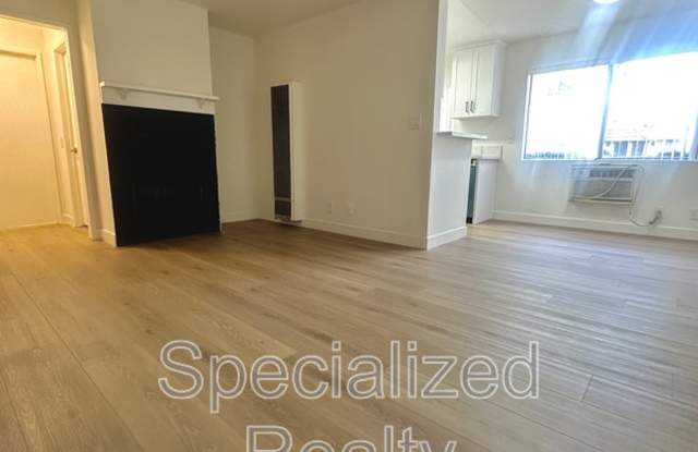 14718 Sylvan Street Gallery 2