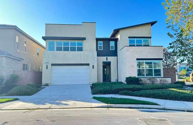 5 Bedroom home for leasing in Ontario Gallery 1