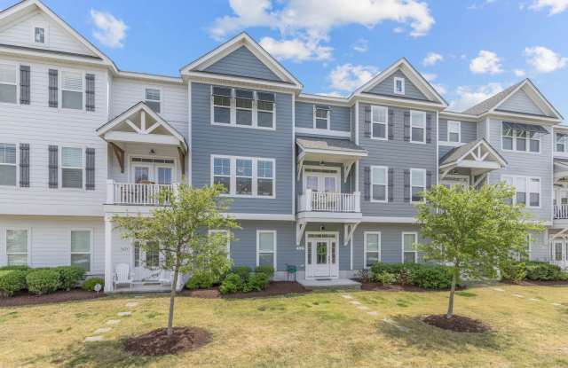 A MUST SEE!! 2-Bedroom Townhome In The Tern! Attached Garage - 400 Yards From Beaches - Dog Friendly! photos photos