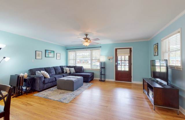 110 Pinecliff Drive photos photos 110 Pinecliff Drive photos photos