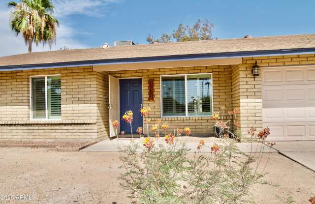 16801 N 45TH Place Gallery 1