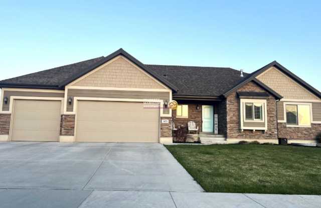 Beautiful 6 Bedroom Home in West Jordan! photos photos