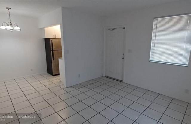 729 N 28th Ave - 729 North 28th Avenue, Hollywood, FL 33020 729 N 28th Ave - 729 North 28th Avenue, Hollywood, FL 33020